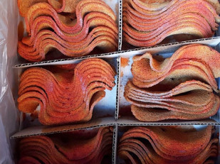 Кешью жарено-соленый: Ресторанные гренки с паприкой