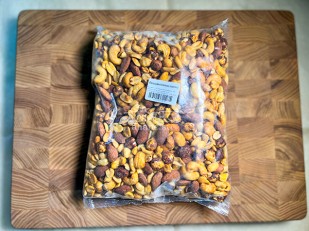 Вяленое мясо: Ореховая смесь ж/с Острая 