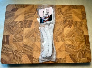 Мясные снеки: Колбаски сыровяленые Mini Fuet 