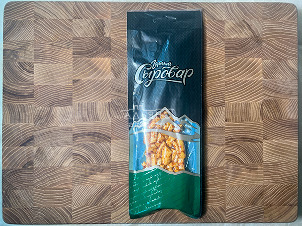 Сыр 60 гр ГОРНЫЙ СЫРОВАР (Бочонок копчёный с аджикой) в Красноармейске